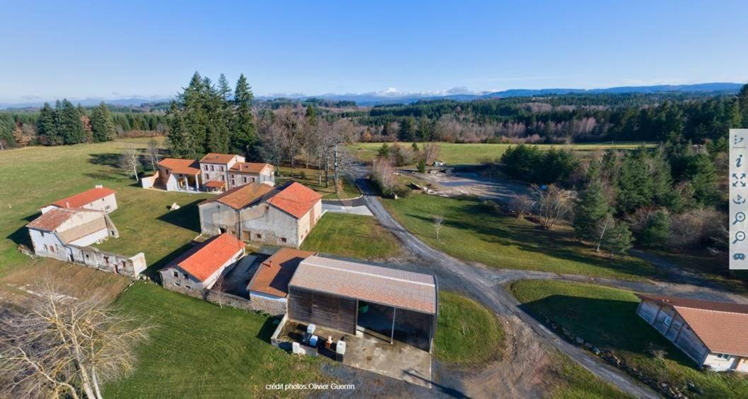 Les Chambres D'Hotes De La Frissonnette Auzelles Exteriér fotografie