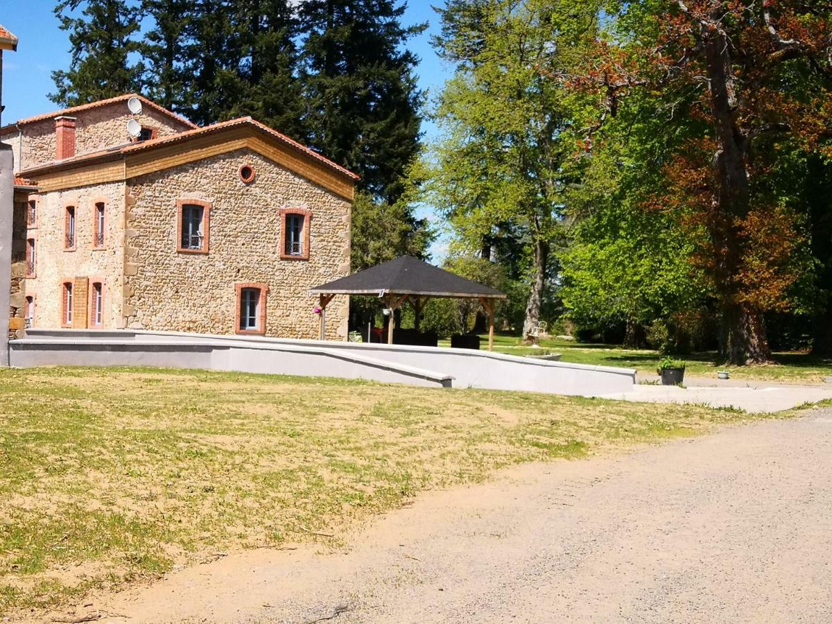 Les Chambres D'Hotes De La Frissonnette Auzelles Exteriér fotografie